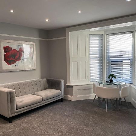 Large 1 Bedroom Flat With Private Parking Plymouth Exterior photo